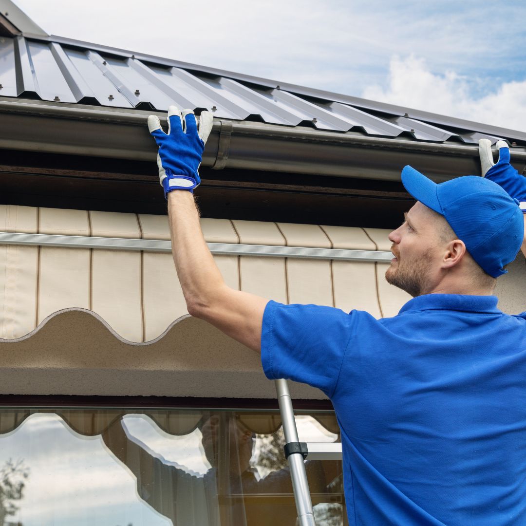 7 benefits of painting metal roofs